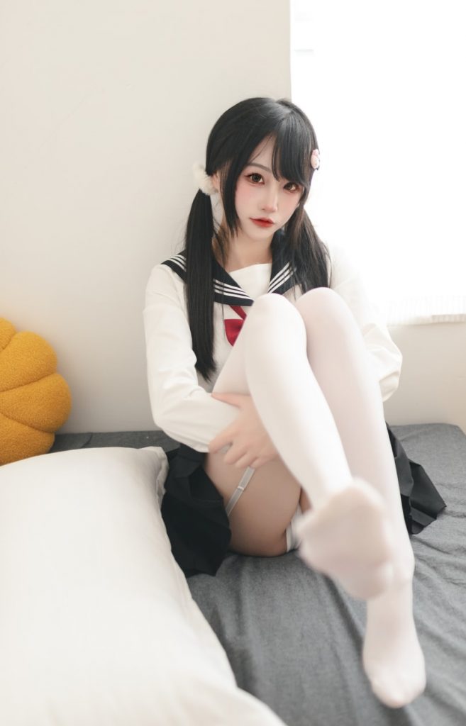 嗷呜酱 - 水手服 [48P-410MB]-蜜桃啵啵
